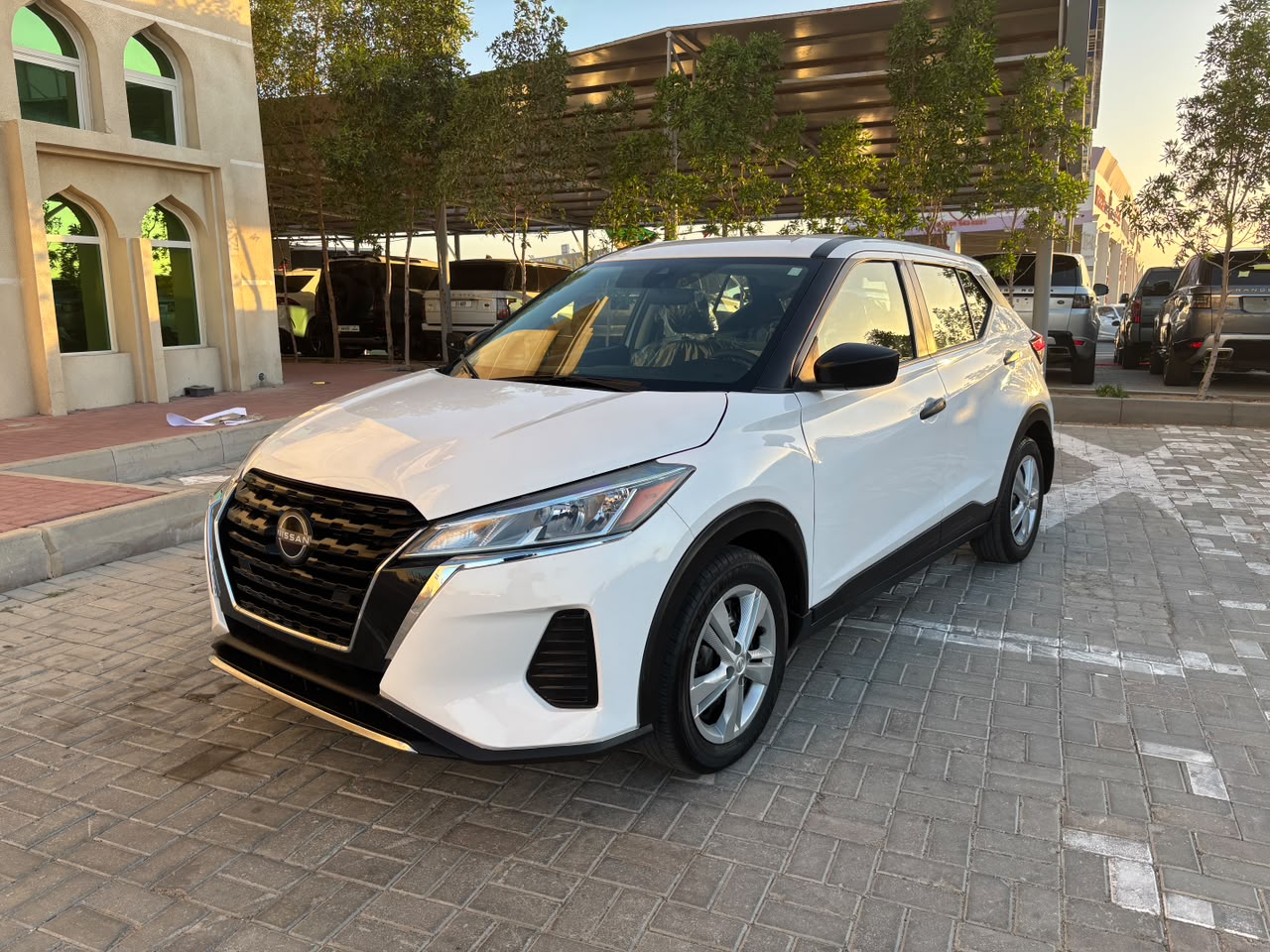 2021 NISSAN KICKS