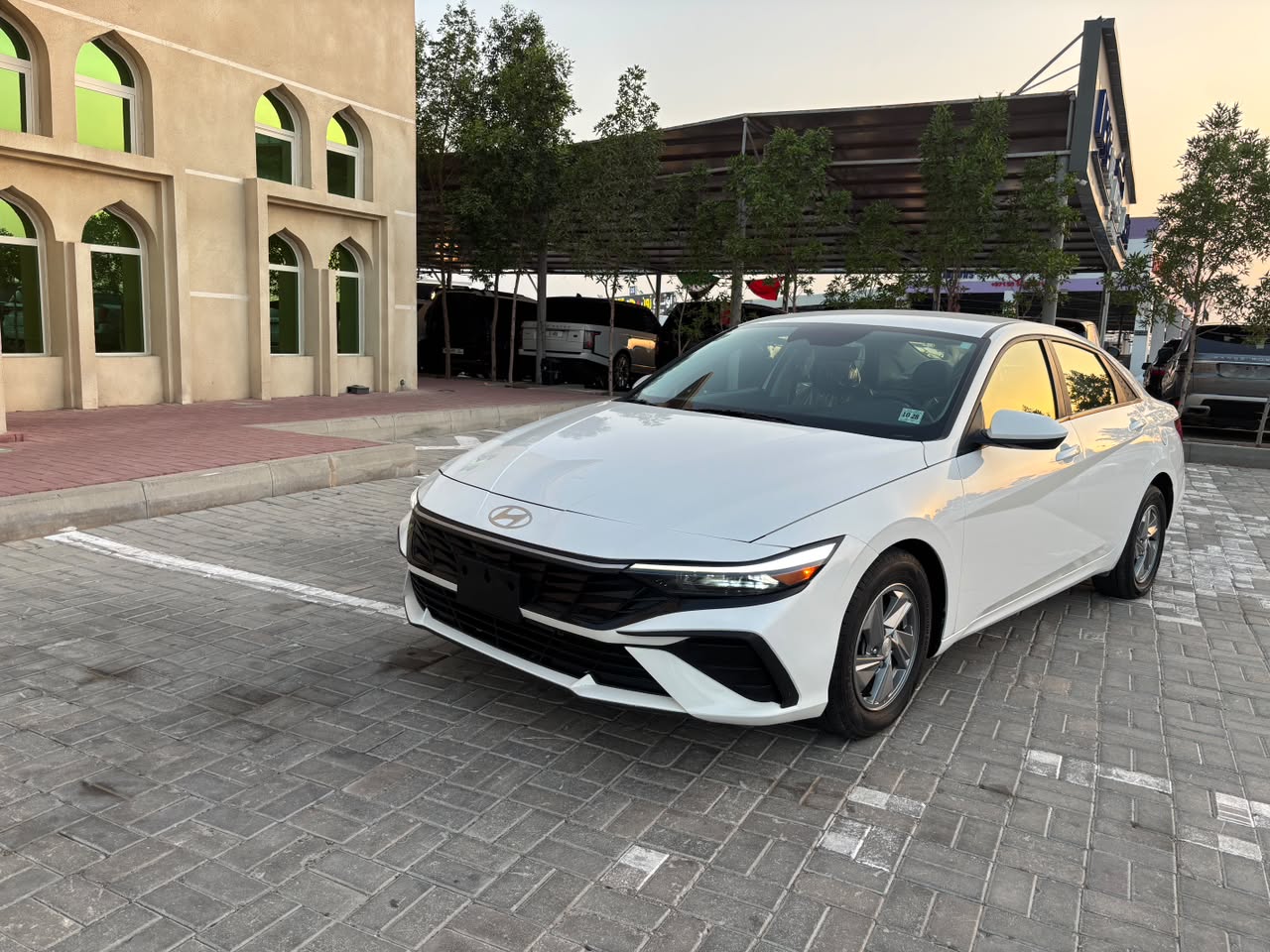 2024 HYUNDAI ELANTRA